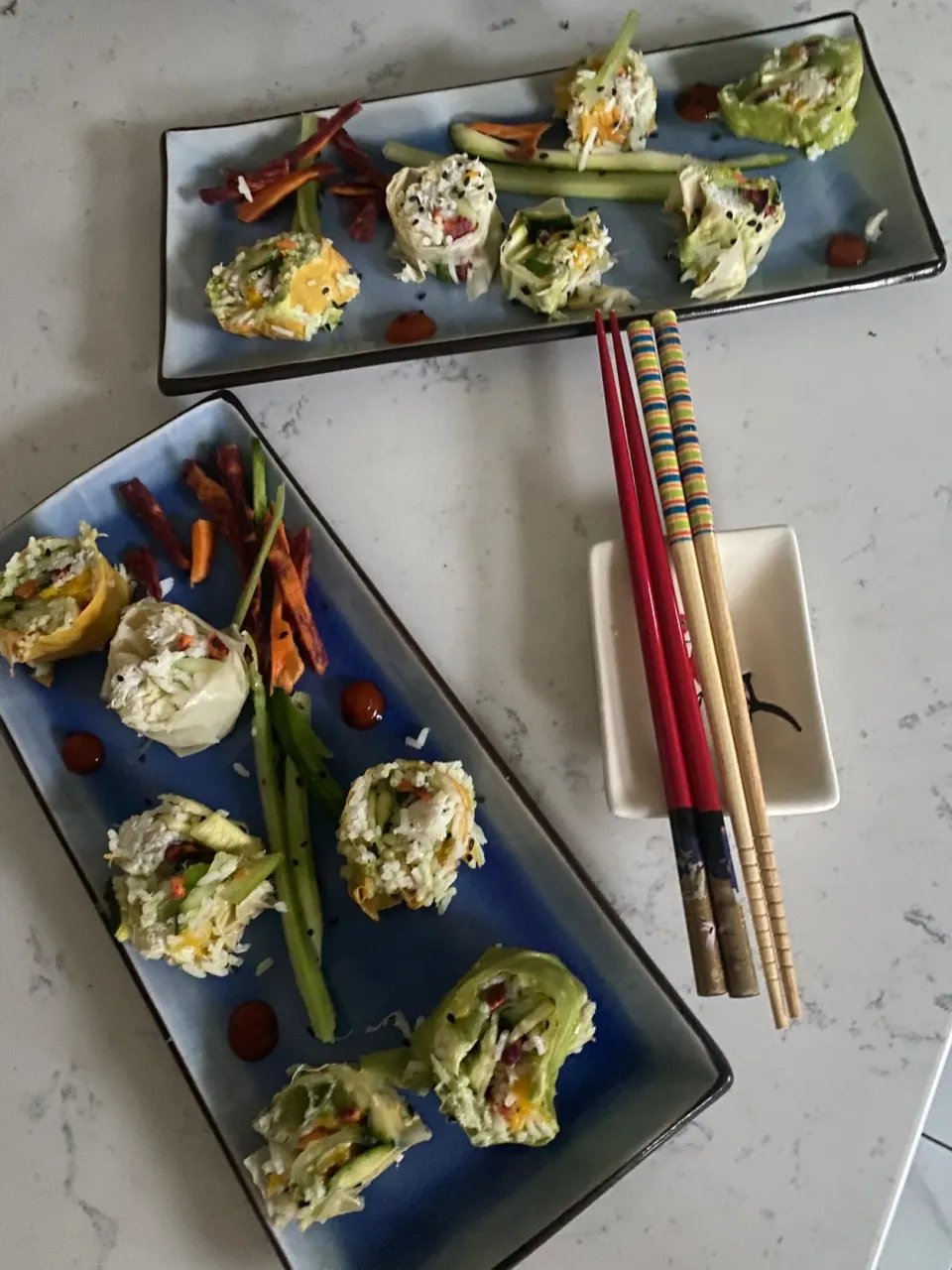 ashleigh niedbalski's dish Ahi tuna and shrimp sushi with avocado, squash, cucumber, apple, Jalapeño, and mango|ashleigh niedbalskiさん