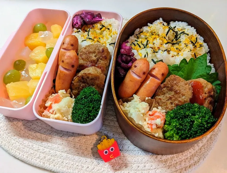 Snapdishの料理写真:お弁当 2023.5.8㈪
ハンバーグ弁当|azubowさん