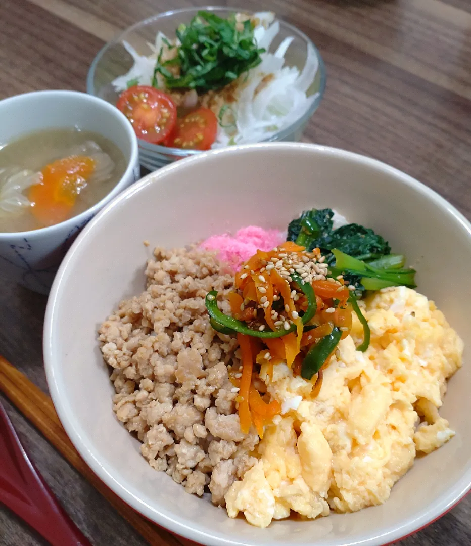 Snapdishの料理写真:五色丼|ゆりちさん