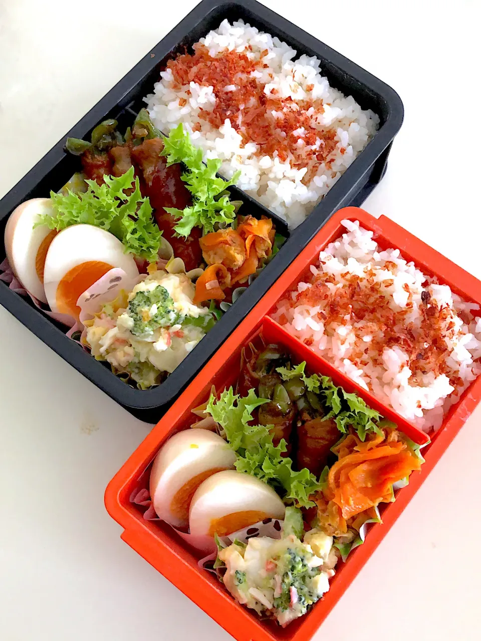 Snapdishの料理写真:ピーマンの肉巻き&味玉弁当♪|ikumonさん