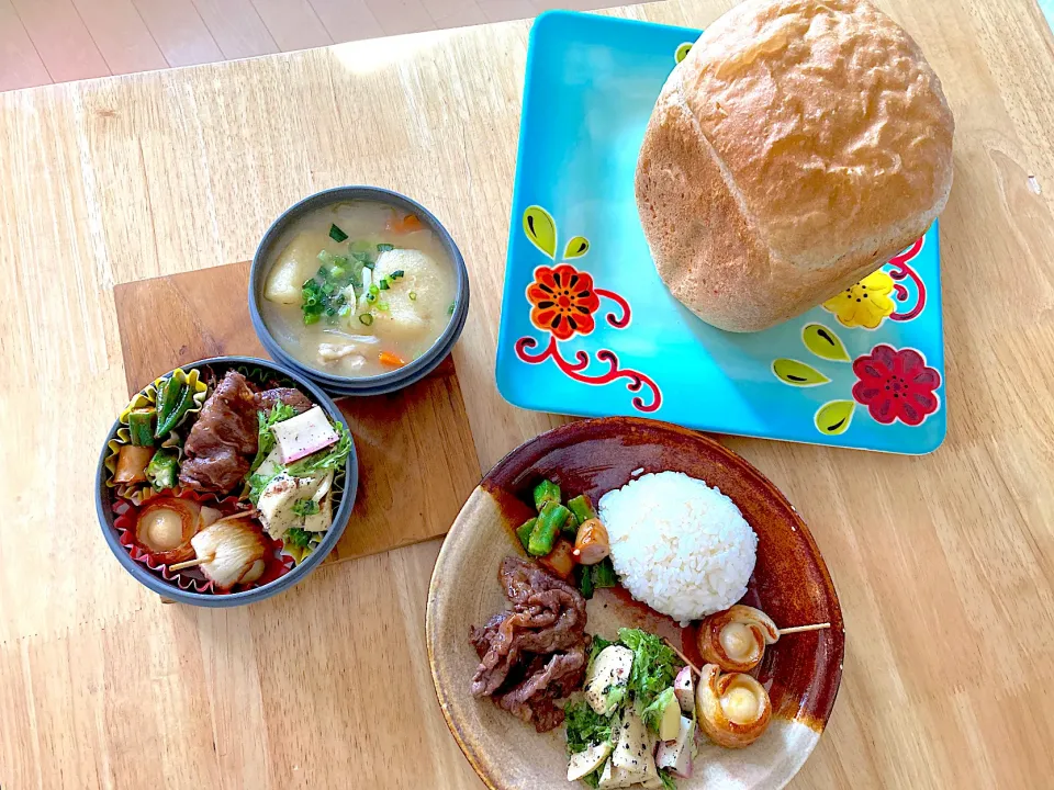 旦那さんお弁当とmyランチプレートand朝焼きパン・ド・ミ食パン🍞|さくたえさん