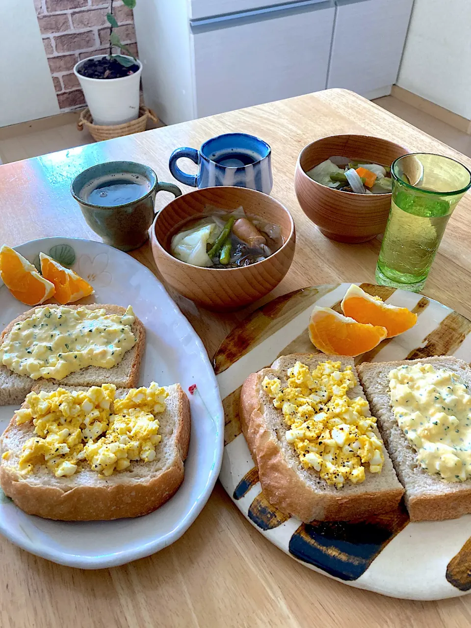 朝焼きパン・ド・ミ食パンでたまごサンド食べ比べ🥚オリーブオイルとマヨネーズ|さくたえさん