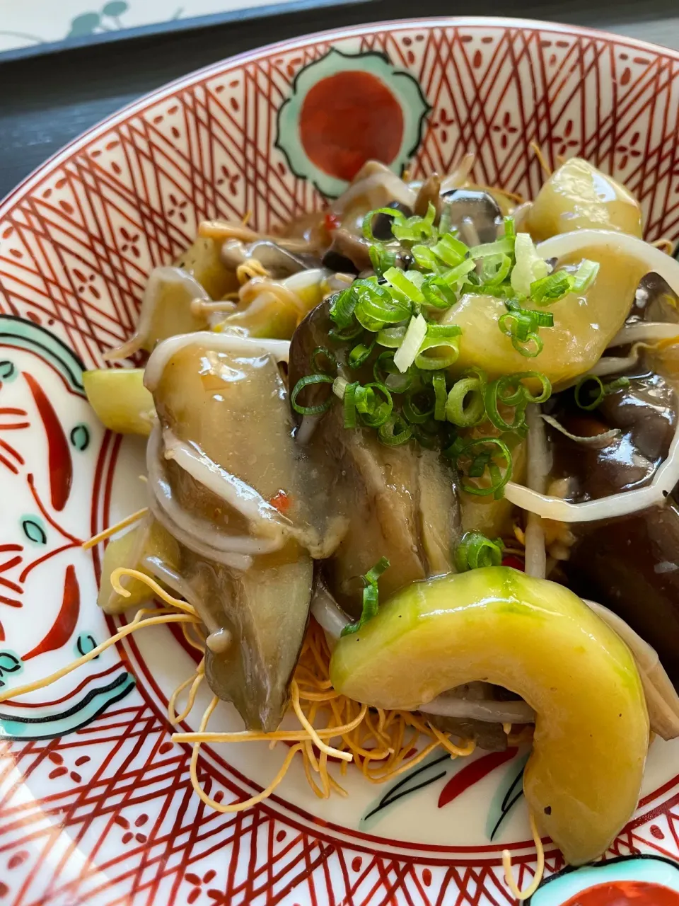 タイ風野菜炒め〜のあんかけかた焼きそば～🙆‍♀️💕😋✨|てるみさん