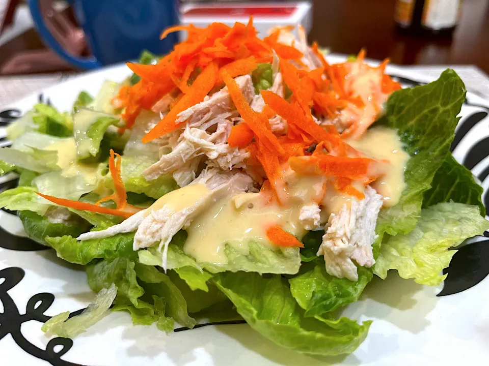 Salad with chicken and Ginger Miso dressing.|Laki Maikaʻiさん