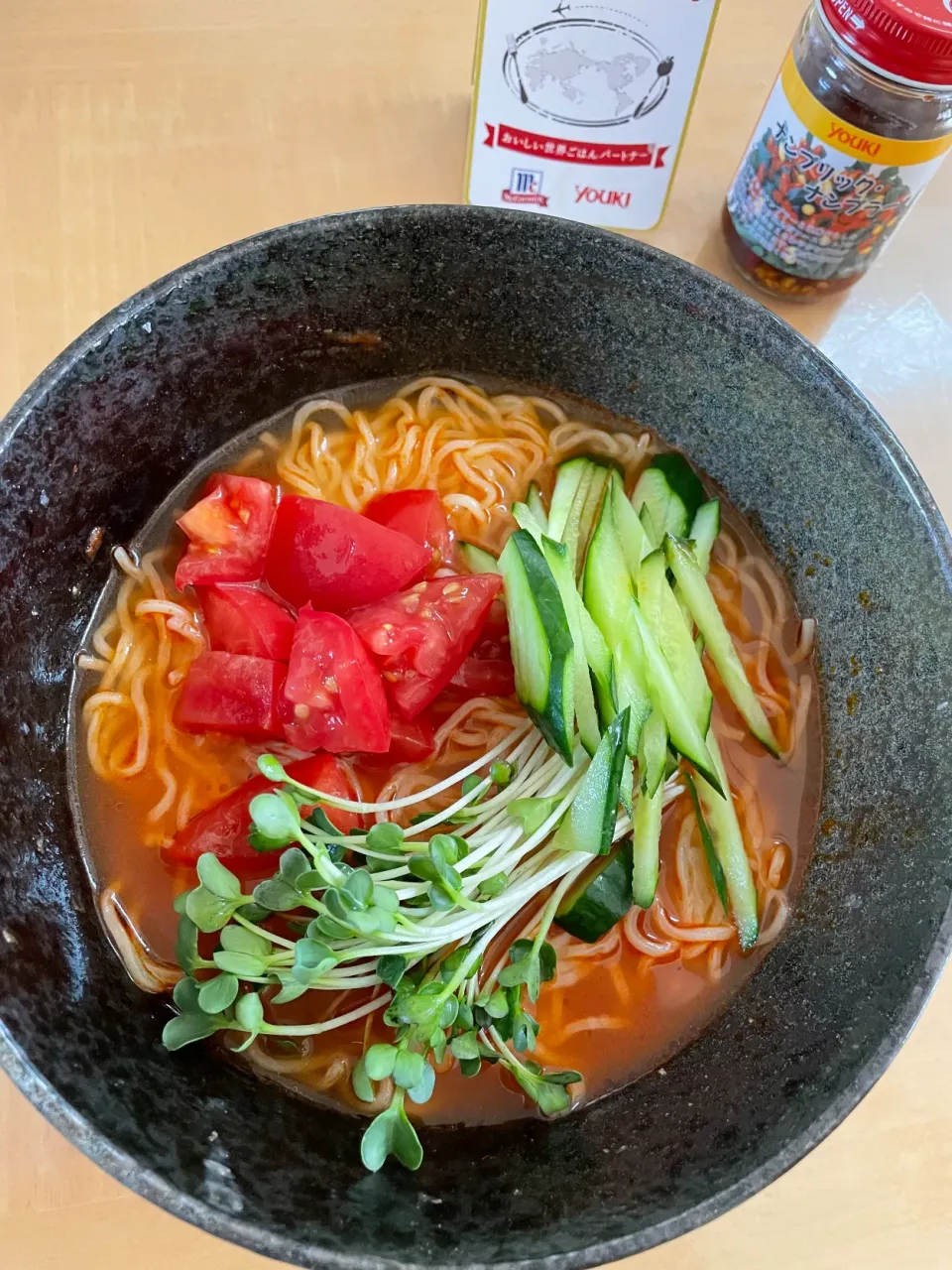 トマトラーメン　トマトのナンプリックナンプラーのせ|sana.ayaさん