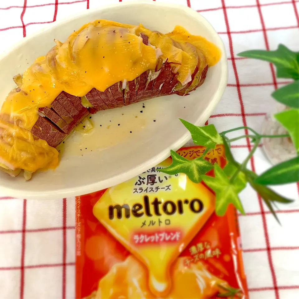 ハッセルバックなさつまいも🍠にメルトロリッチ|chicaocafeさん