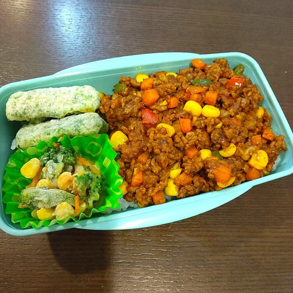 Snapdishの料理写真:ドライカレー弁当🍱|Rieさん