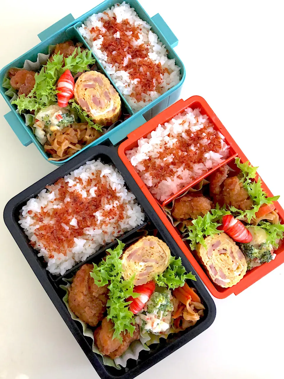 Snapdishの料理写真:唐揚げ弁当♪キャベツの芯入り卵焼き♪|ikumonさん