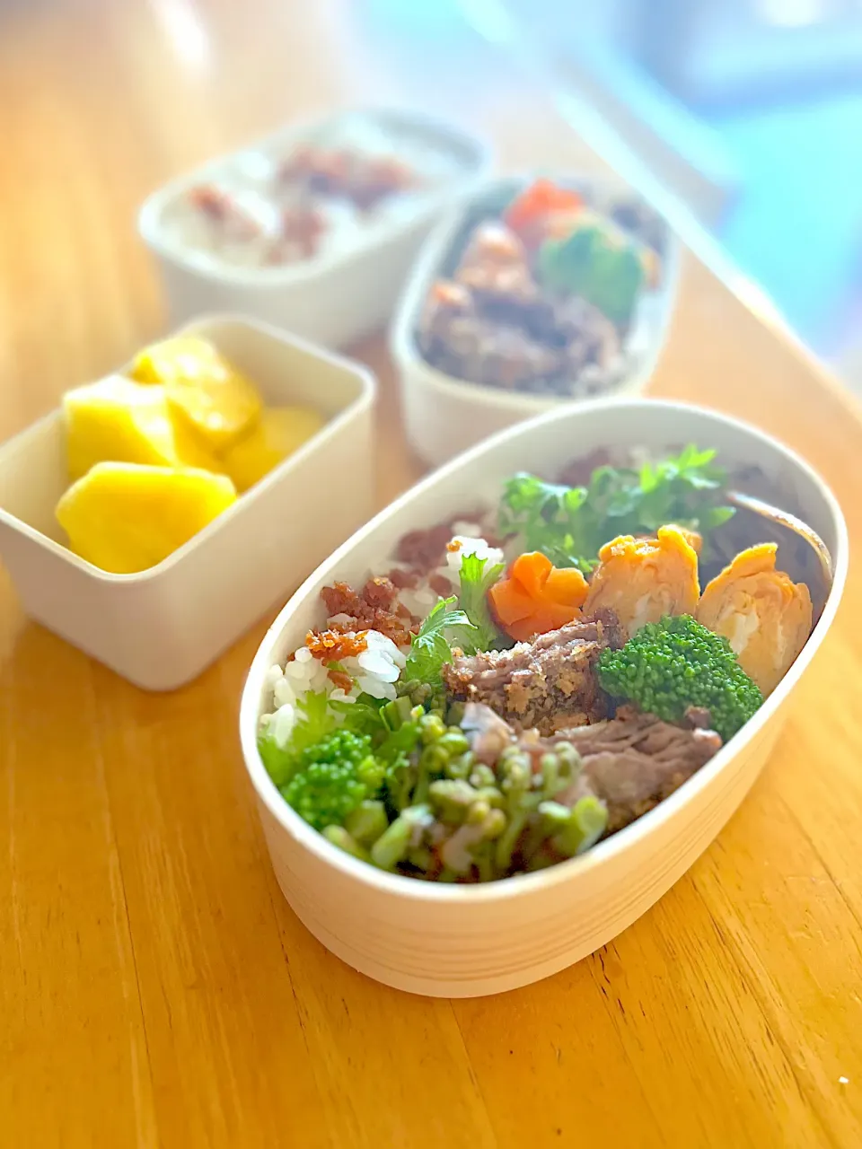 Snapdishの料理写真:牛のミルフィーユカツレツのお弁当|Lily2525さん