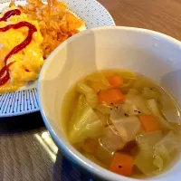 Snapdishの料理写真:野菜コンソメスープとオムライス✨|NOBUちえさん