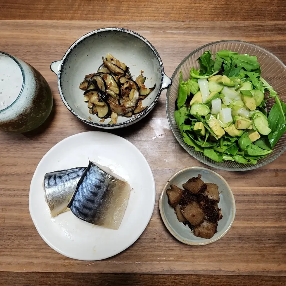 20230510
鯖の燻製
イカとアボガドのサラダ
こんにゃくのおかか煮
茄子の醤油麹炒め|noccoさん