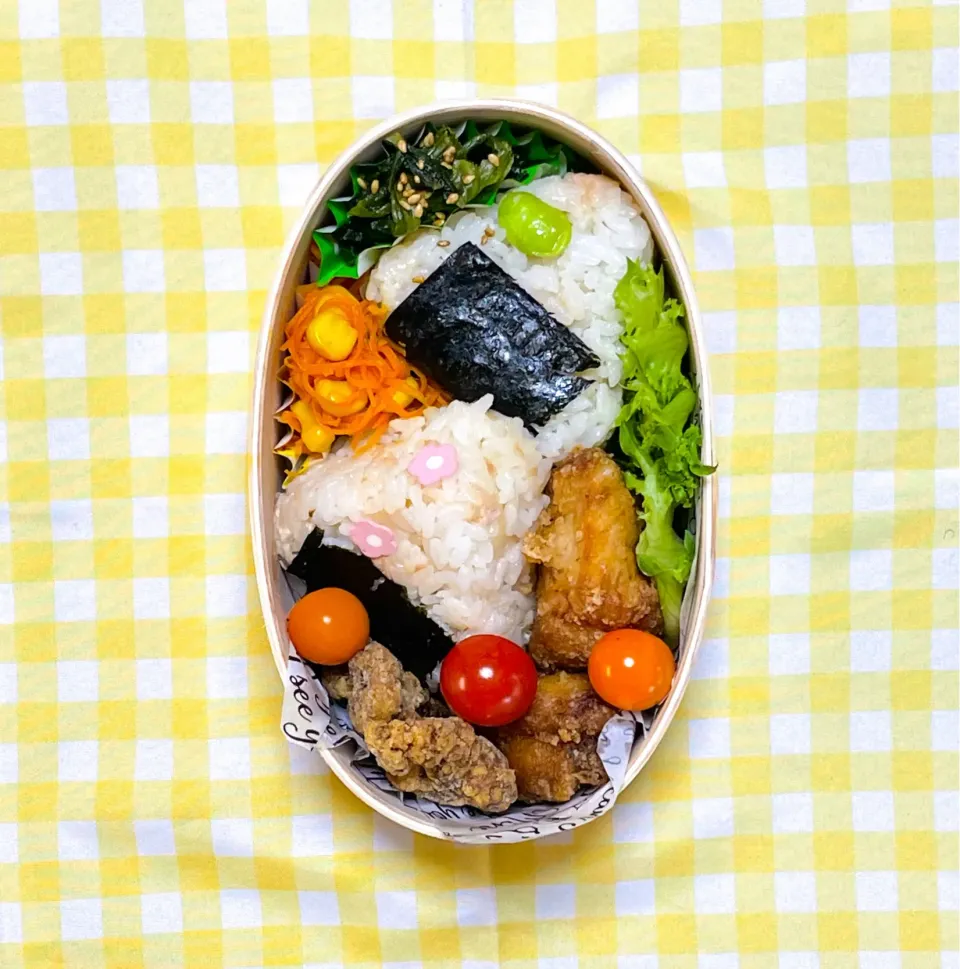 Snapdishの料理写真:おにぎり弁当|さくらんぼさん