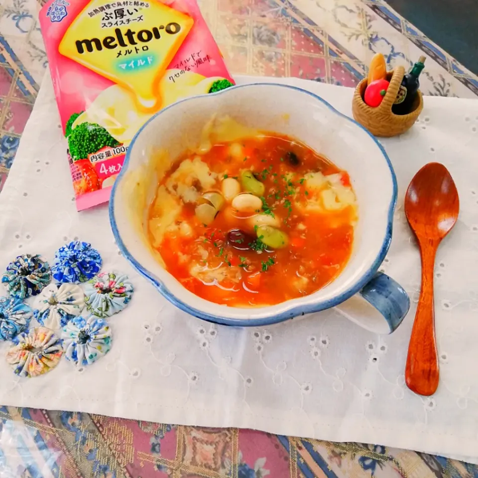 トマトとひき肉とお豆のスープ🍅|naonaomimichanさん