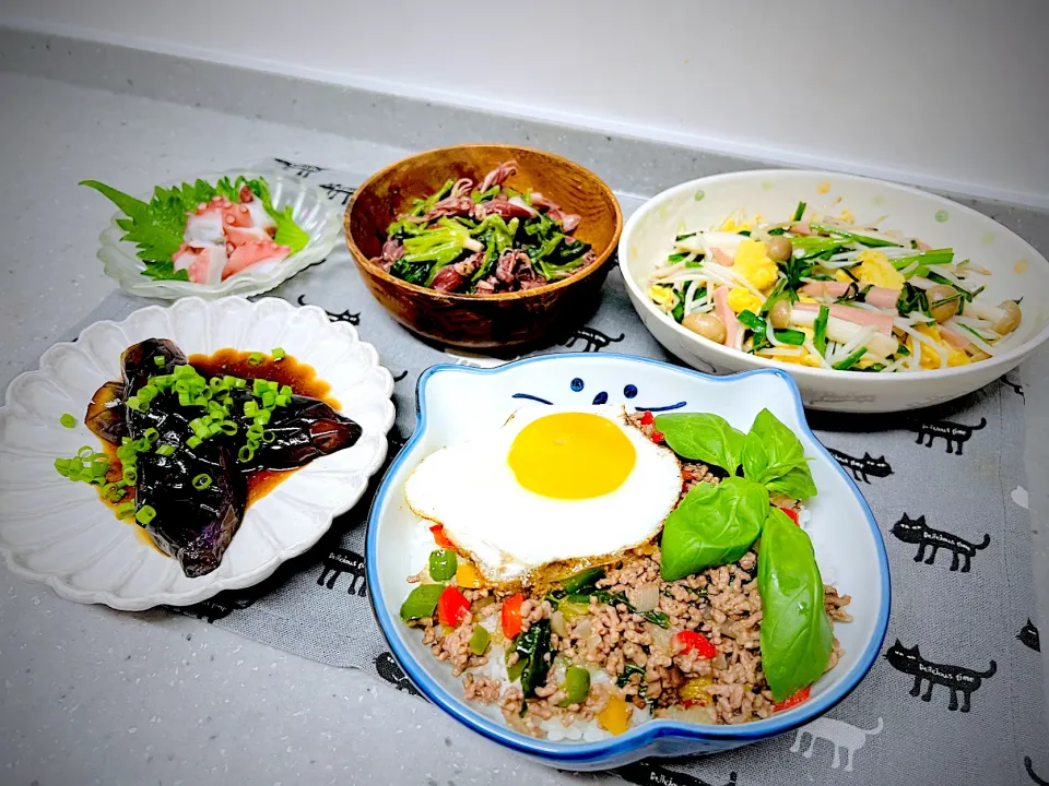 「ガパオのある晩ご飯」|バシュランさん