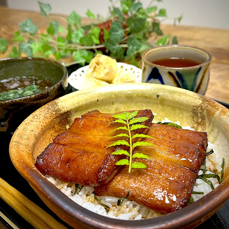 お財布に優しい鰻！ウナカマ丼|くまちゃんさん