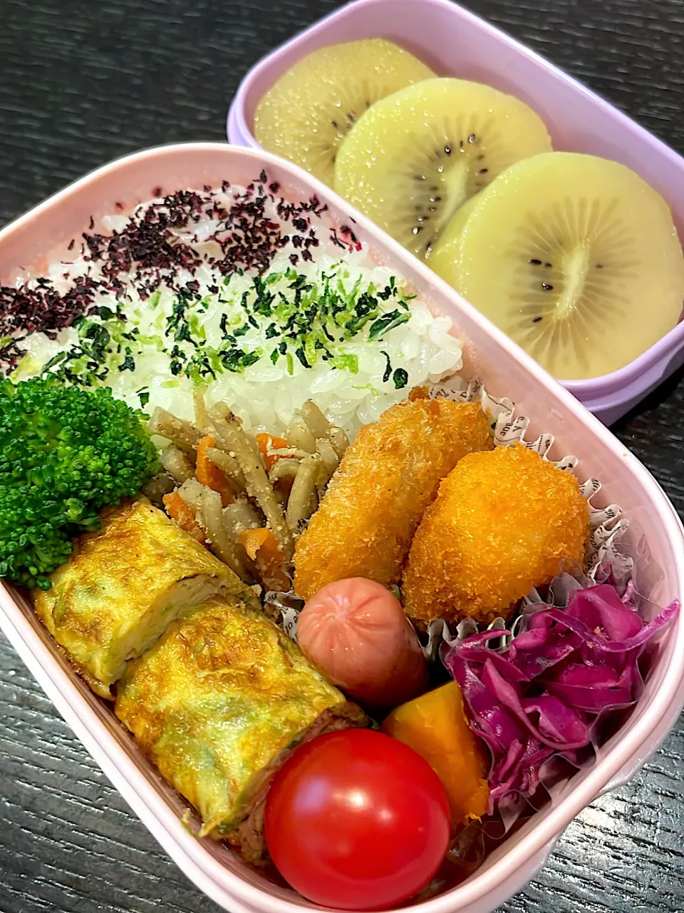 ミニメンチカツとミニクリームコロッケ弁当|雑草シェリーさん