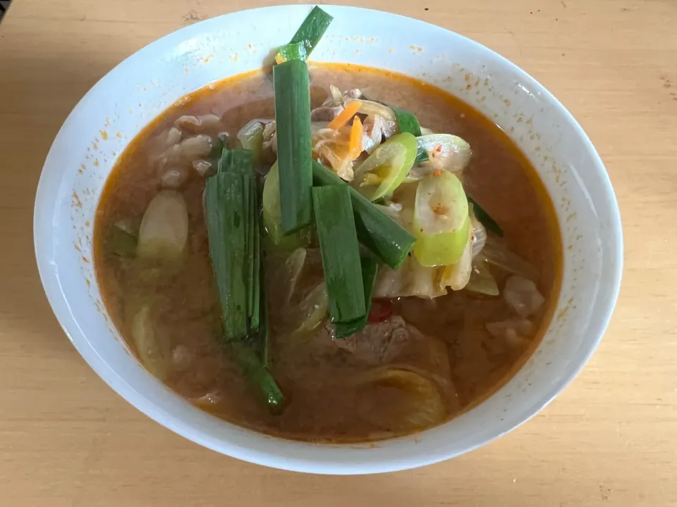 牛肉とキムチのピリ辛スープ|ハルのただ飯さん