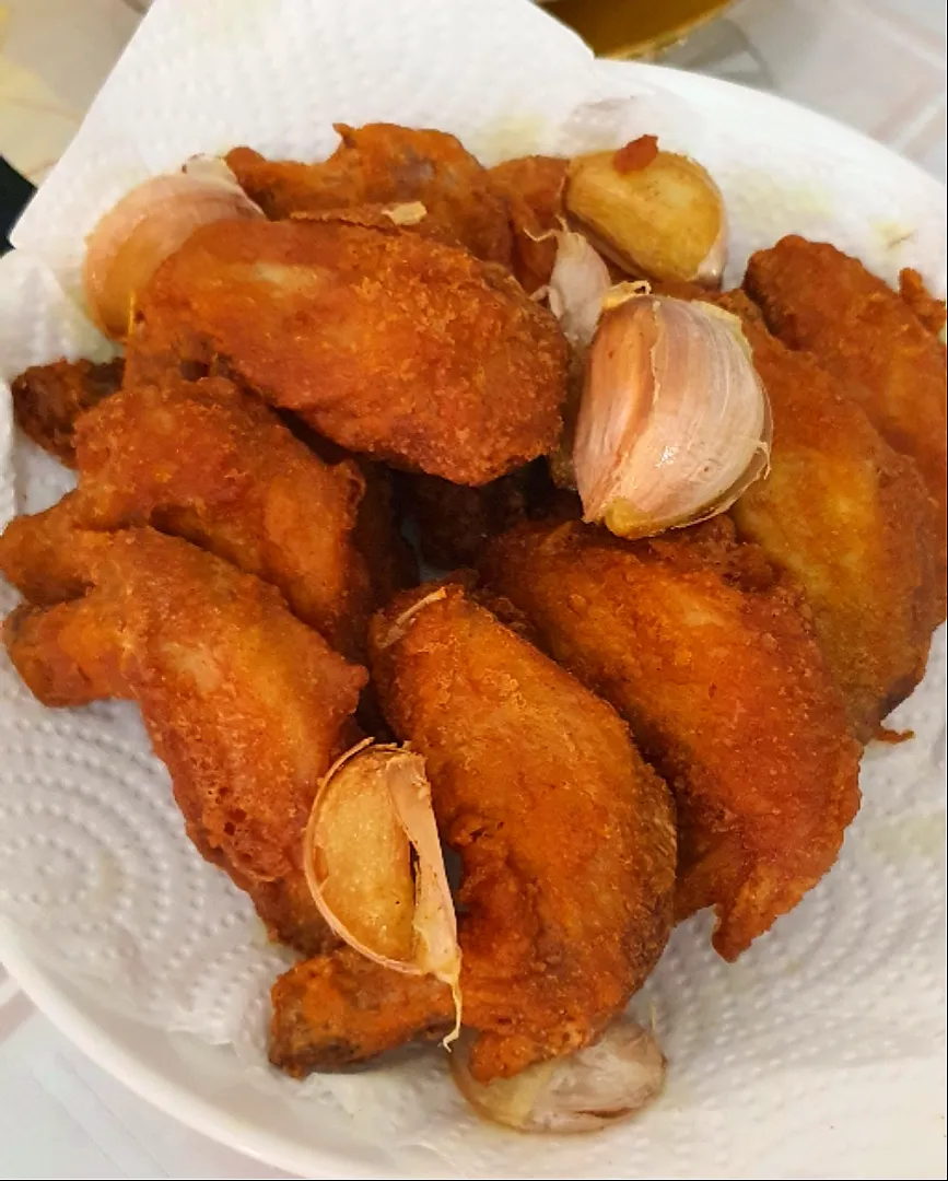 Crispy Garlicky Fried Chicken|feeqsyaneeさん