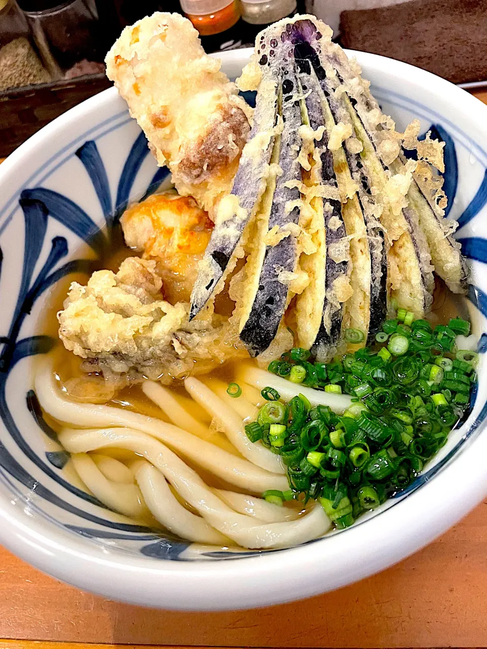 讃岐うどん！茄子、舞茸、鶏、ちくわ天！|Tomyさん