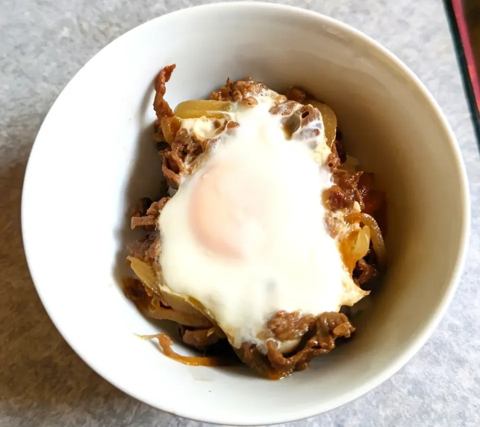 Snapdishの料理写真:月見牛丼|郁ちゃんさん