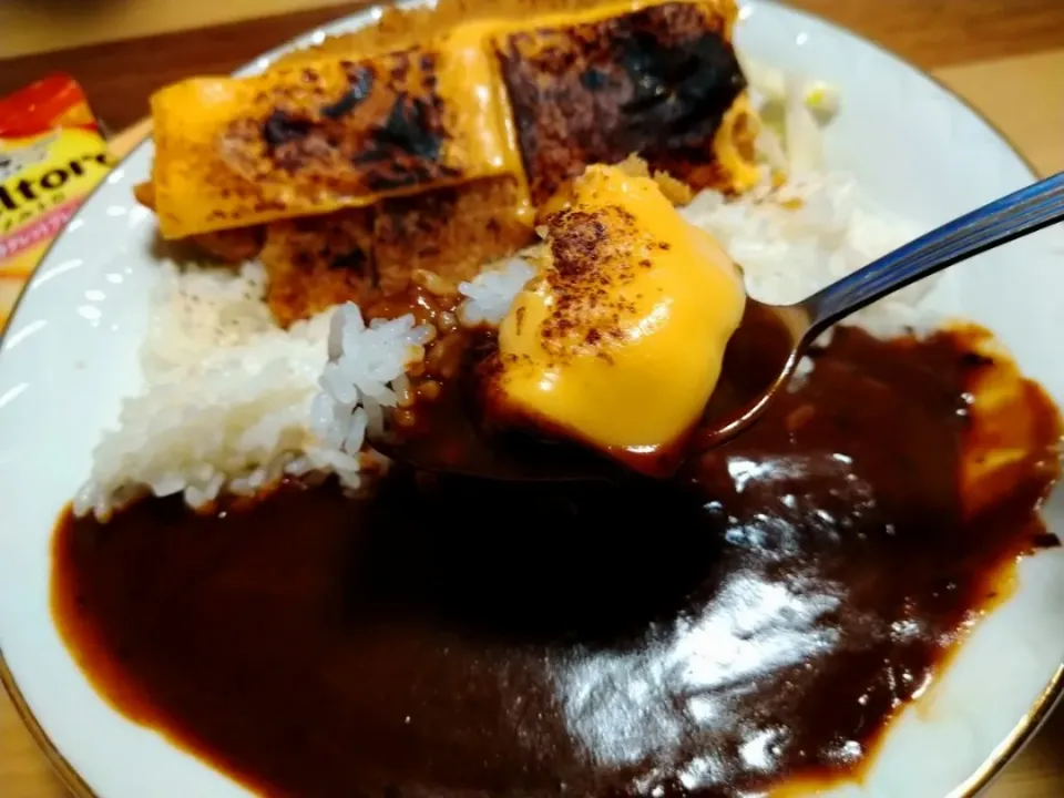 憶良のレシピ　チーズ乗せカツカレー|okuraさん