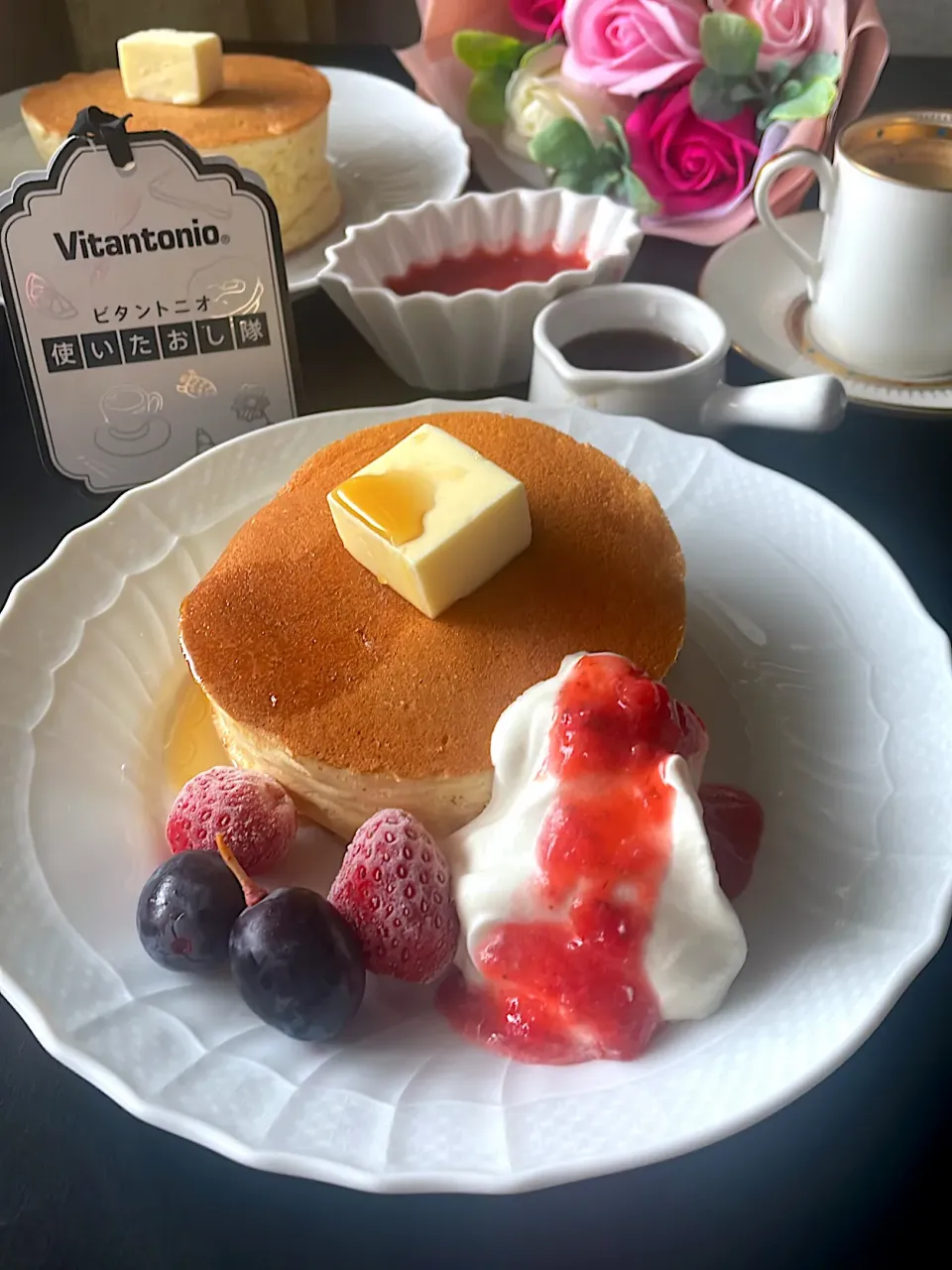 スフレ風ふわふわパンケーキ🥞〜ビタントニオ|とんちんさん