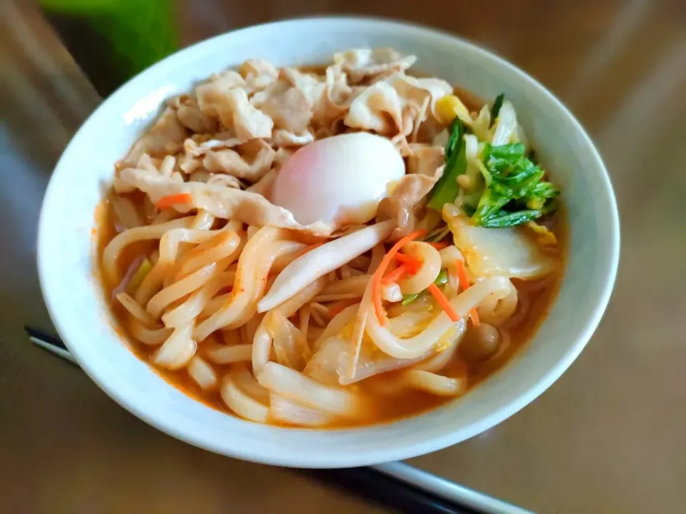 昼ご飯♡

辛めにチゲうどん♪|アカネ💖さん