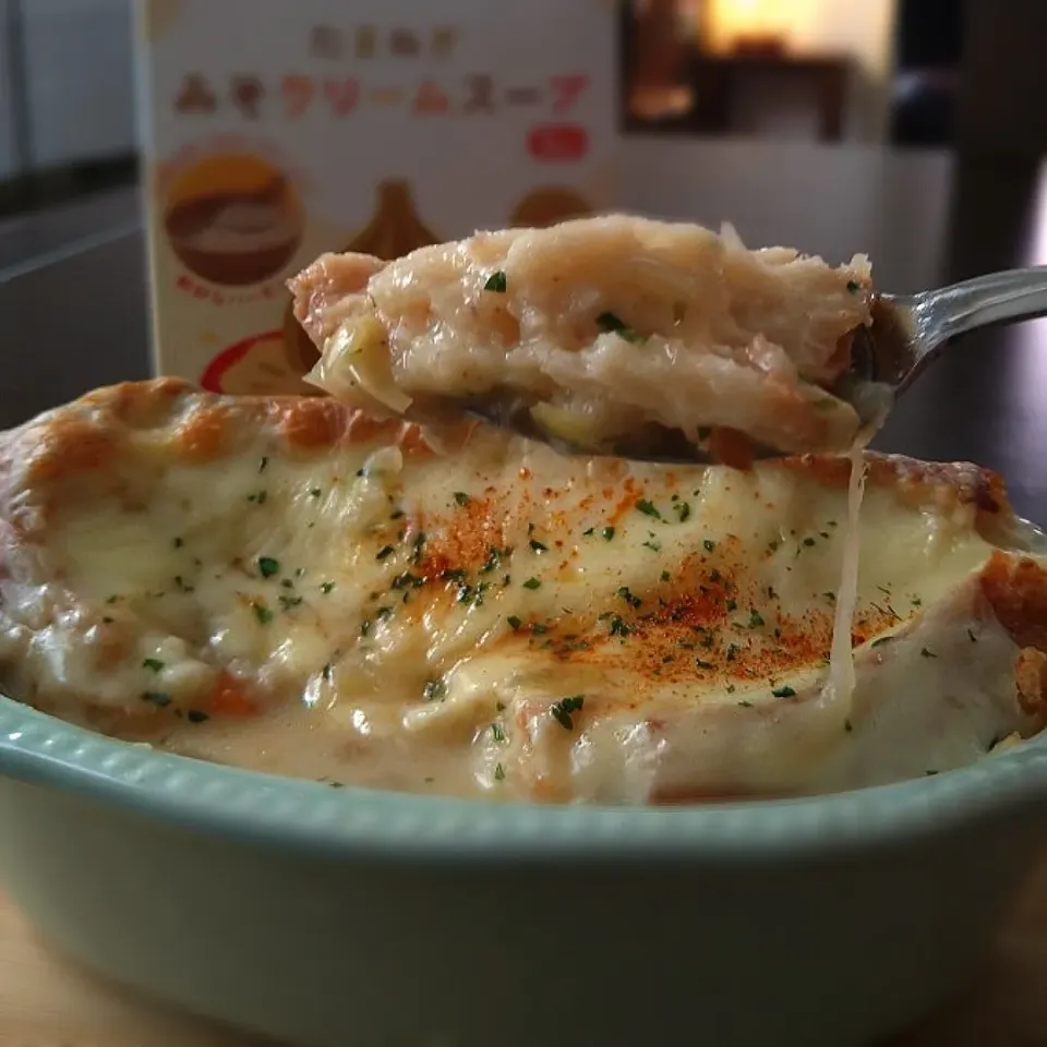 たまねぎみそクリームスープで
オニオングラタンスープ風|とだともさん