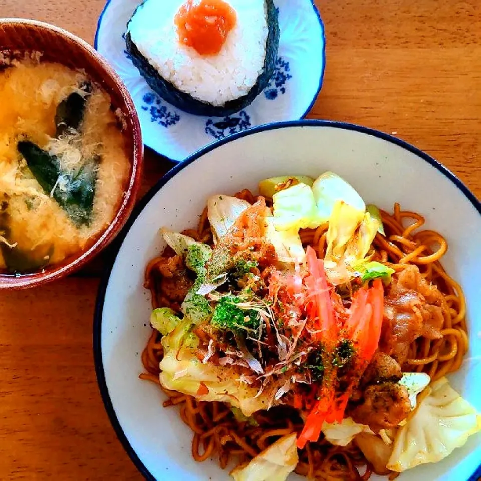 休日ランチ✨
志麻さんの焼きそば💕|さらママさん