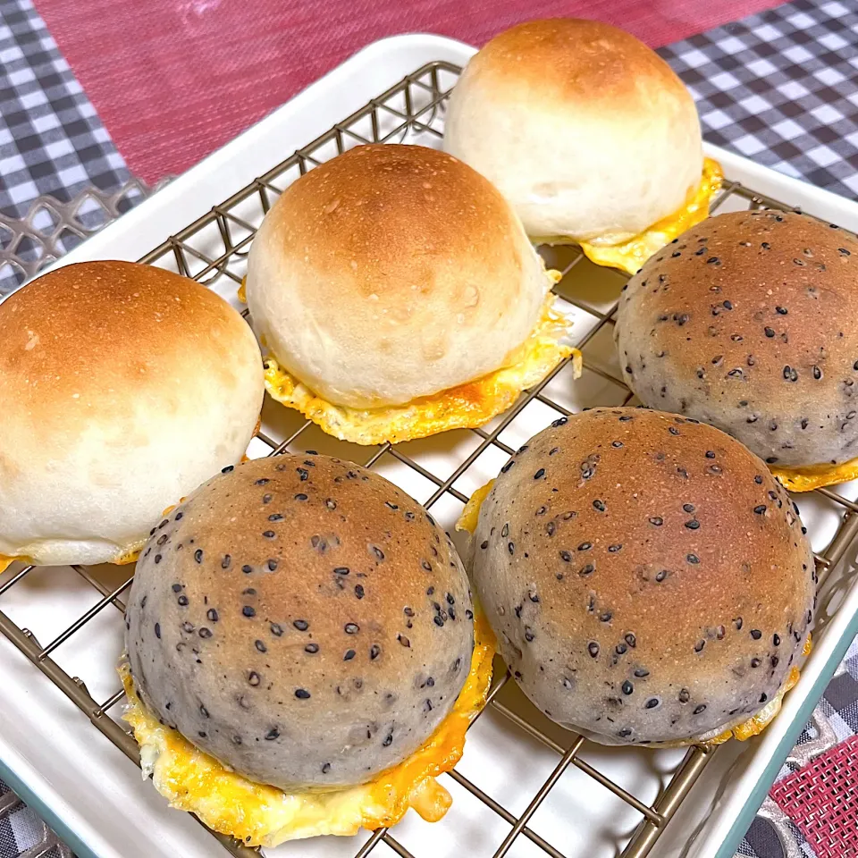 Snapdishの料理写真:🧀パリパリチーズ🍞|AquaRikoさん