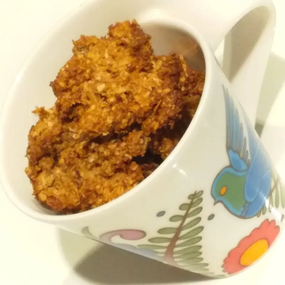 Snapdishの料理写真:スパイスたっぷりオーツ麦クッキー|osanpowankoさん