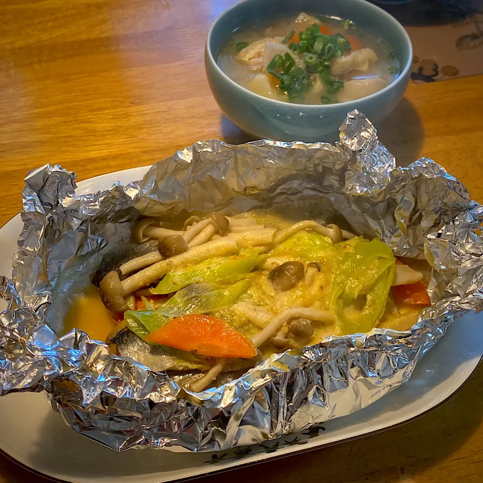 ニシンの味噌マヨホイル焼きと、豚汁|もえさん