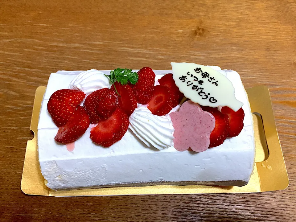 Snapdishの料理写真:母の日のデザート🍰|もぐぷーさん