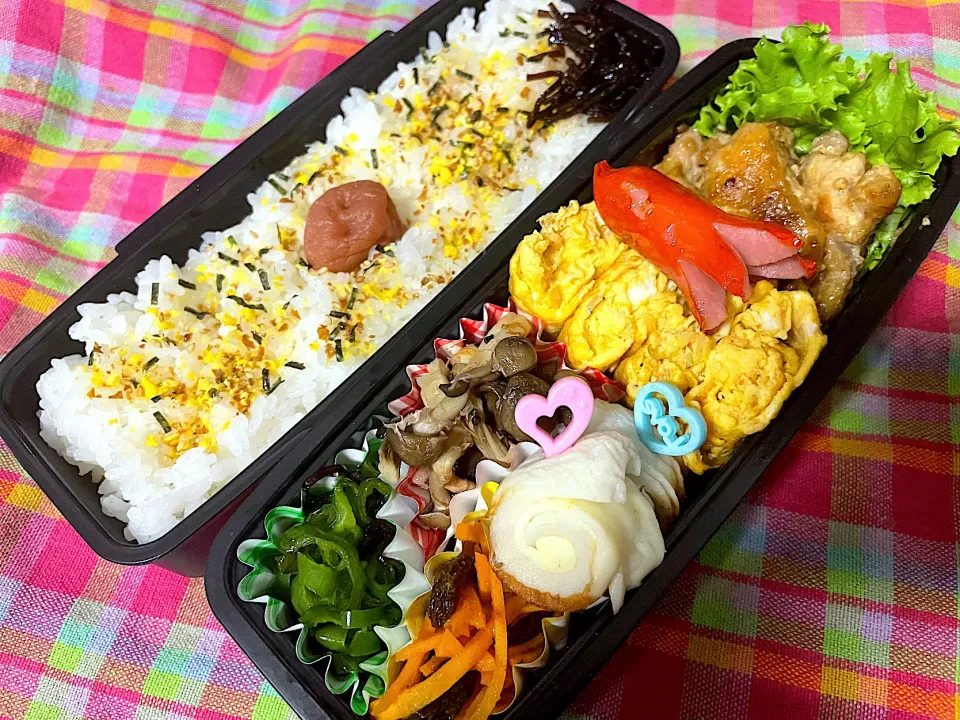 お弁当★鶏のマヨポン炒め、桜えび卵、ピーマンの塩昆布和え、にんじんのカレーマリネ、きのこのおかか煮、チーズちくわ|ハルさん