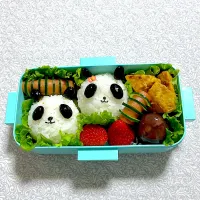 #パンダおにぎり タンドリー風カジキ 水羊羹 イチゴ ウインナー