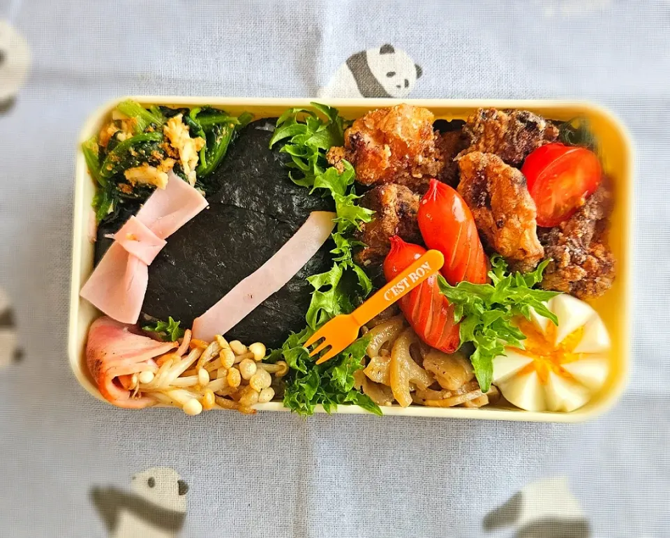 高校生お弁当「5/15」

頑張って🍙をハートに握ったのに、何かあんまり分からへん😞💦
ちっくしょーーーーーっ‼️|みゆりんさん