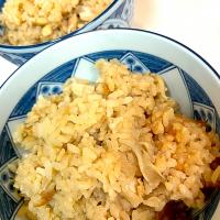 鶏肉と舞茸と新生姜の炊き込みご飯(鍋炊き)
