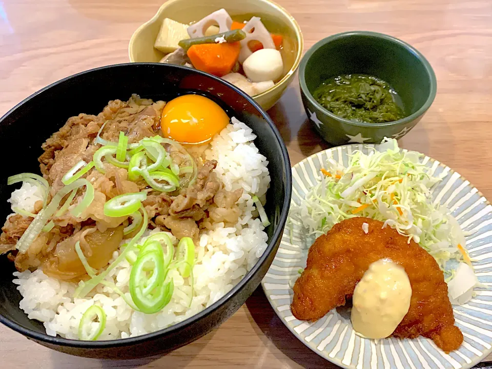 牛丼メインの夕飯|yukopunさん