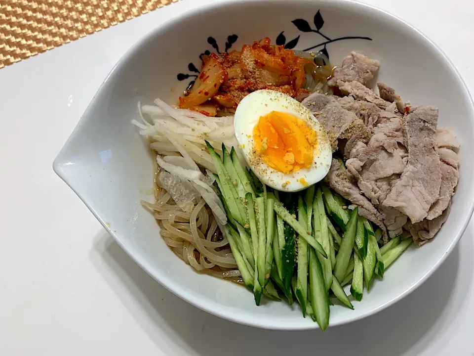 韓国冷麺　蕎麦粉入り麺|卍さん