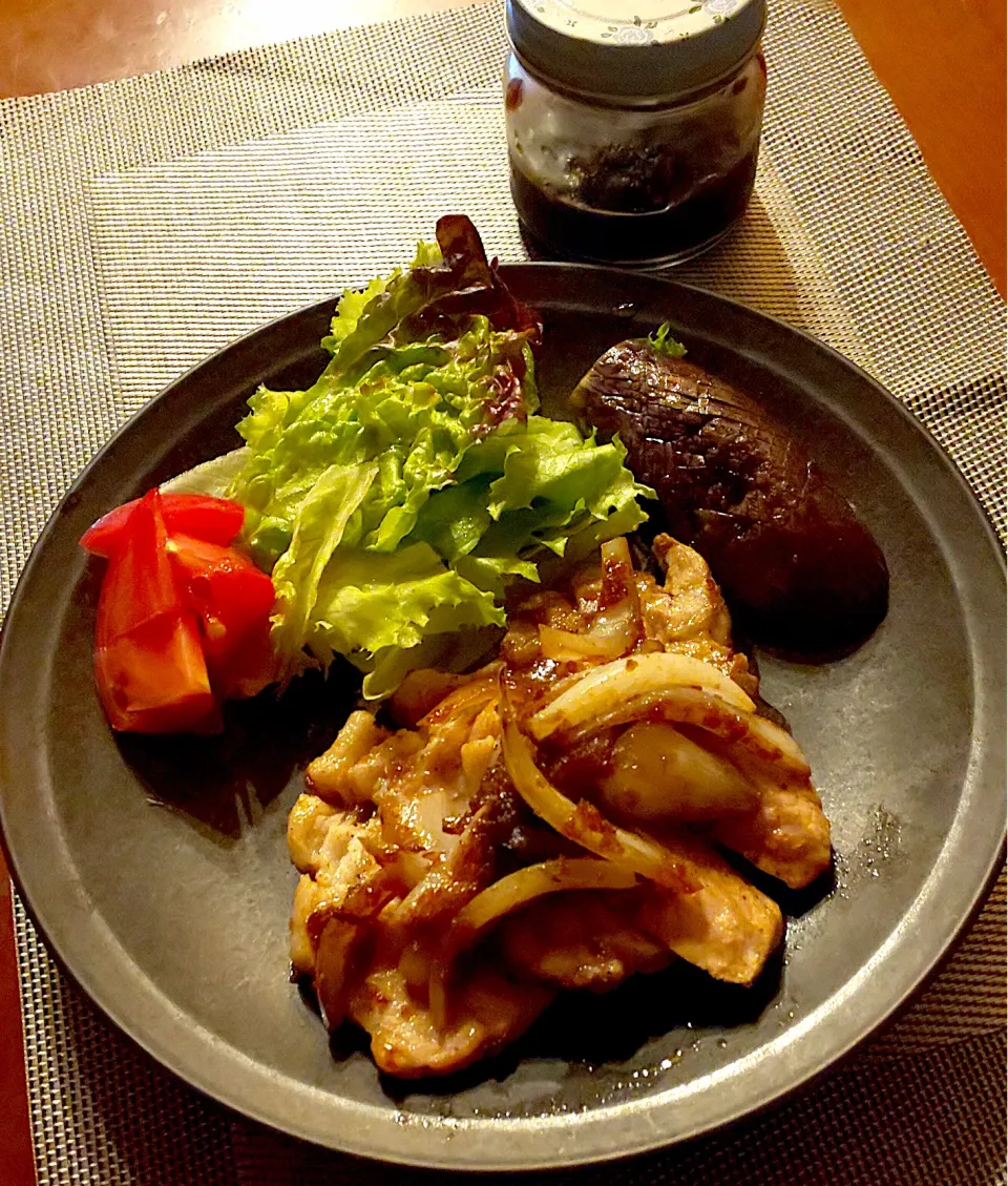 Snapdishの料理写真:Sautés de porc avec sauce maison🍴ﾎﾟｰｸｿﾃｰ 自家製ｿｰｽ|🌈Ami🍻さん