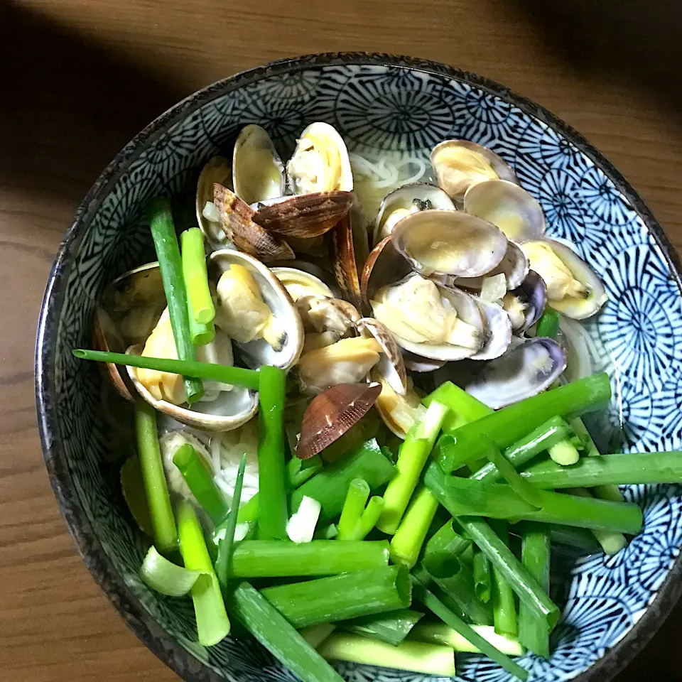 お出汁が美味しいアサリ煮麺|まゆさん