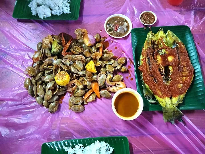 IKAN BAKAR|Shira Shaerahさん