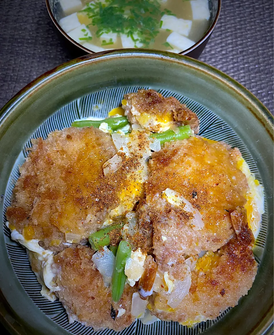 海老カツ丼|すくらんぶるえっぐさん