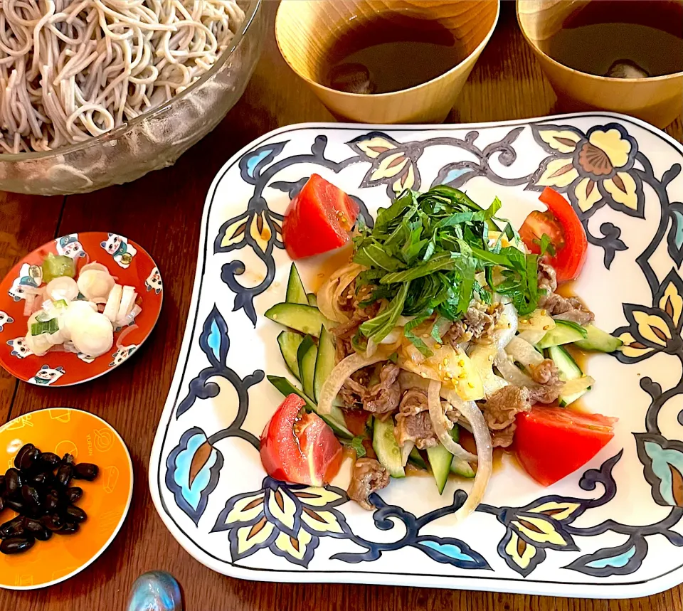 晩ごはん♯蕎麦♯牛肉と野菜のマリネ|小松菜さん