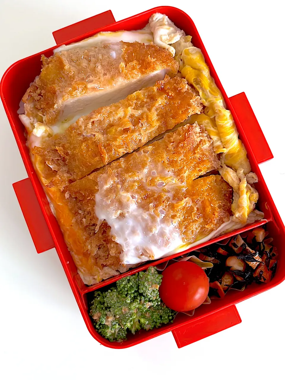 カツ丼弁当♪|ikumonさん