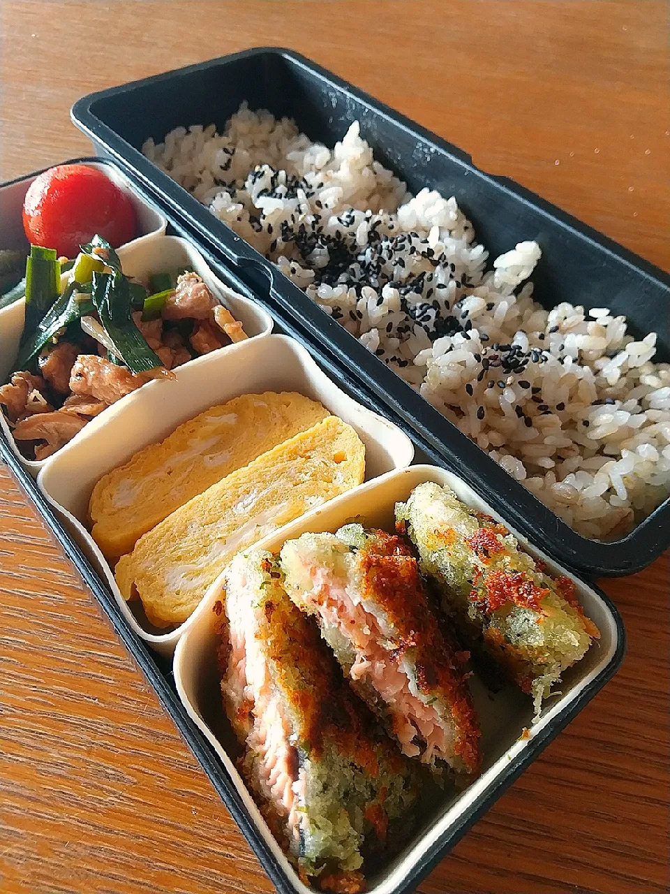 鮭ののりガーリックソテー弁当|まきごろうさん