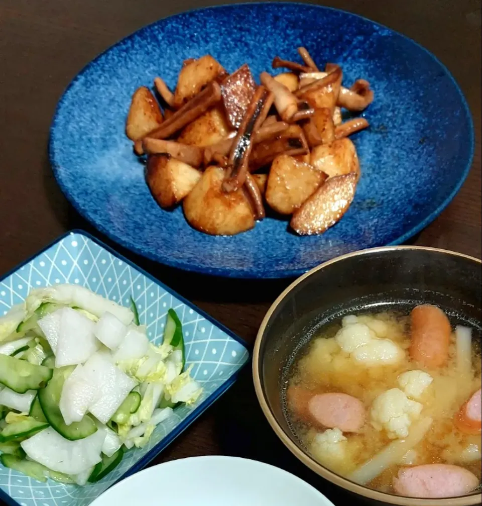 イカのニンニク醤油漬けと長芋のバター炒め|きつねさん