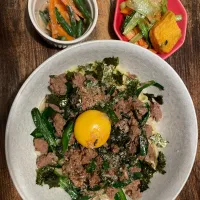 Snapdishの料理写真:豚肉そぼろ丼|Mokoさん