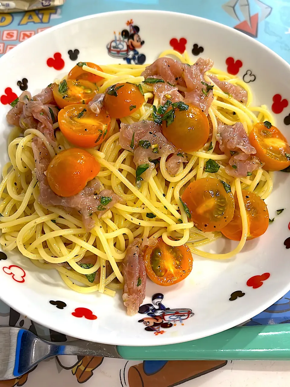 トマトと生ハムの冷製パスタ|ぺろたんさん