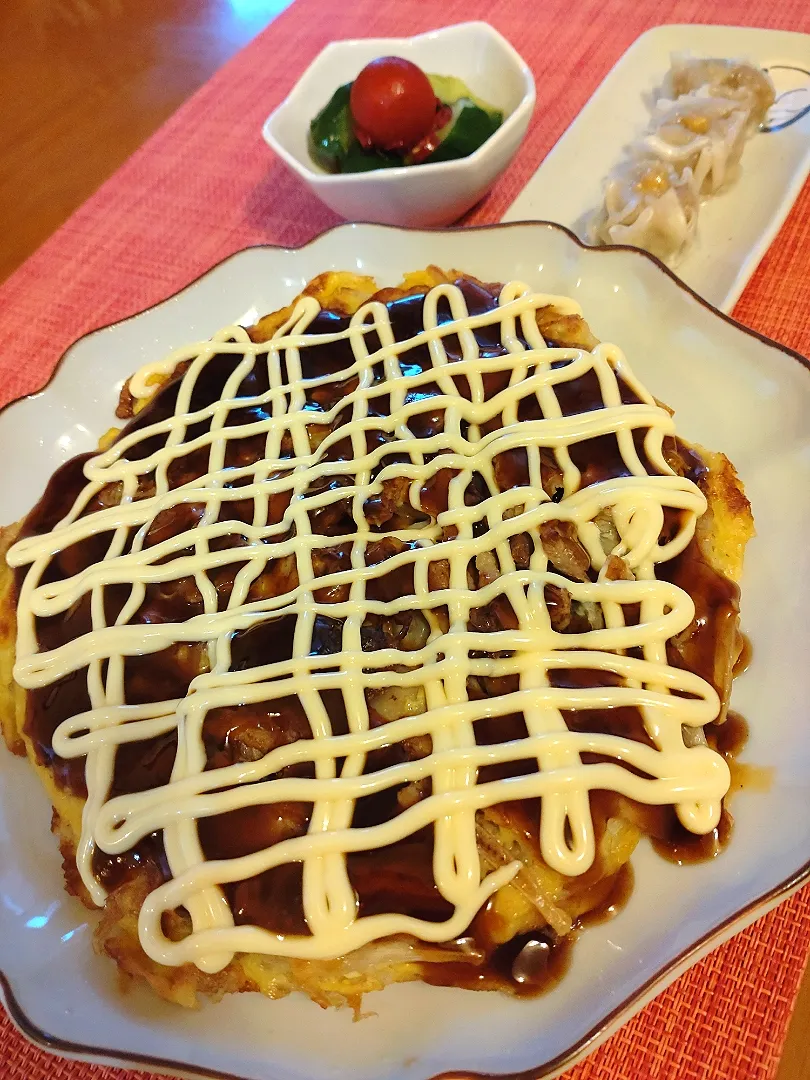 ☆お好み焼き風豚モヤシ
☆シュウマイ
☆キュウリゴマ油醤油|chikakoさん